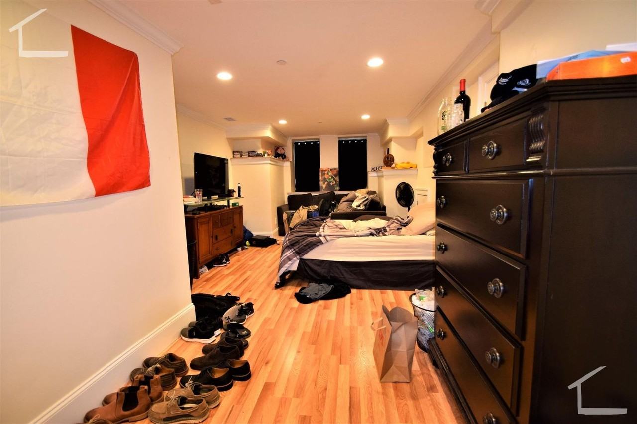 74 Browne St - Photo 3 of 14