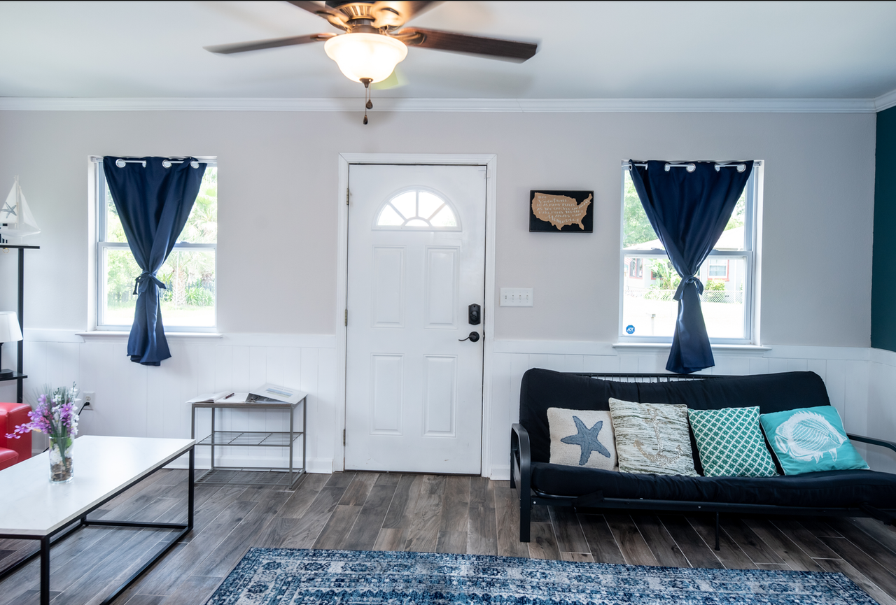 412 Labree Rd - Photo 7 of 16