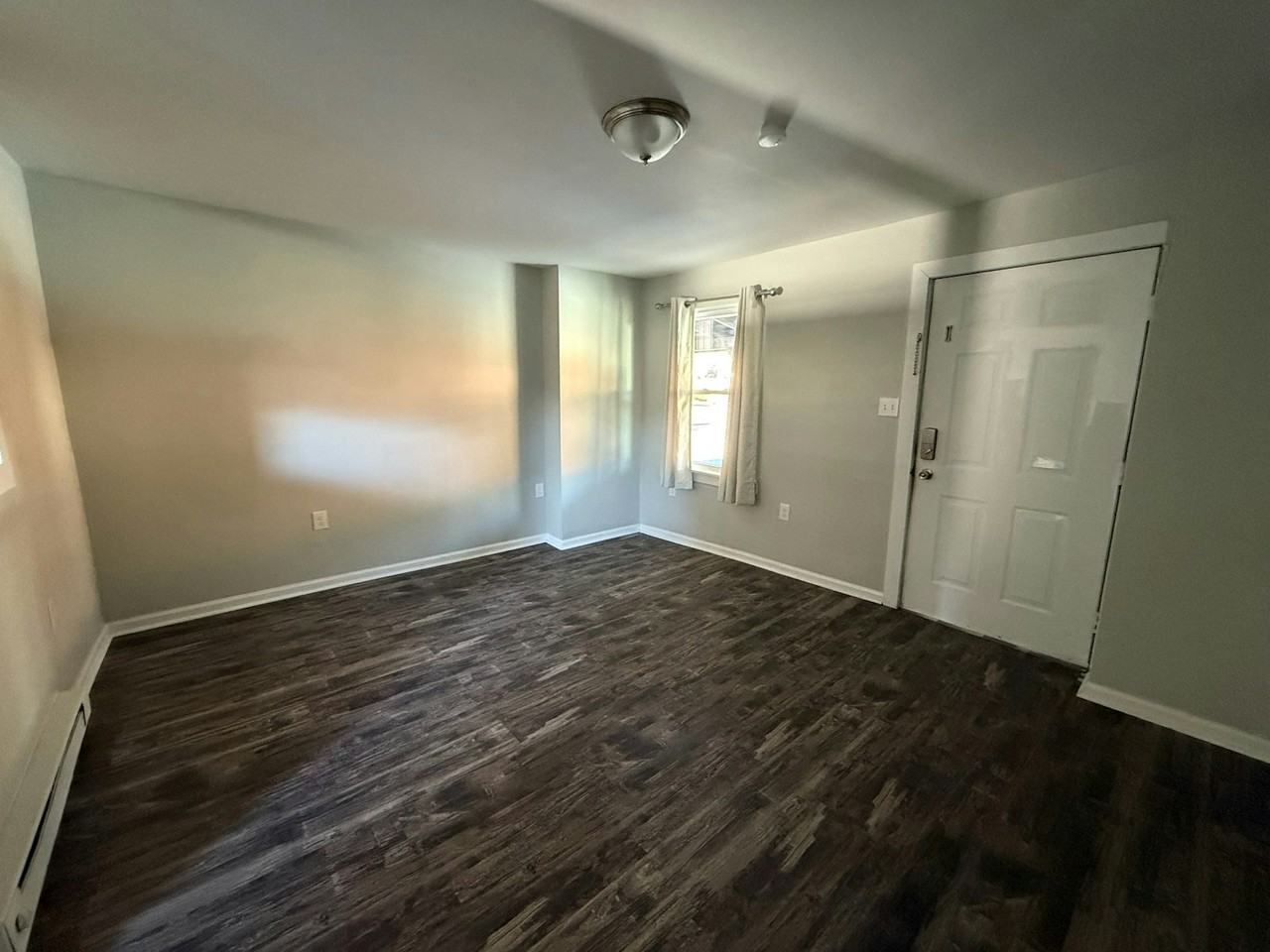 1420 Lynn St - Photo 3 of 25