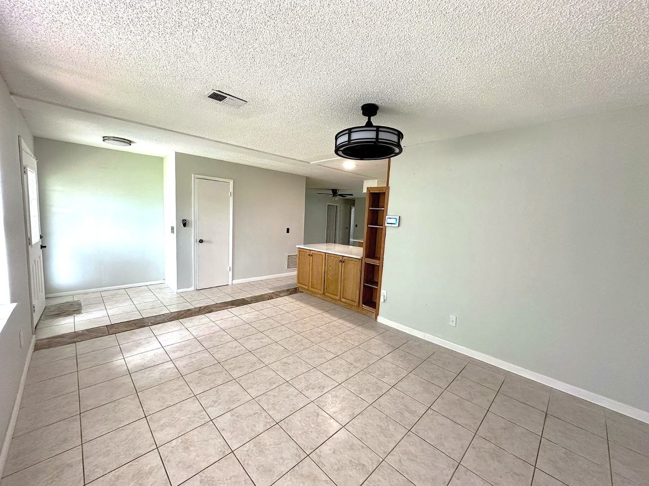 10331 Cedarhurst Ave #NA - Photo 3 of 18