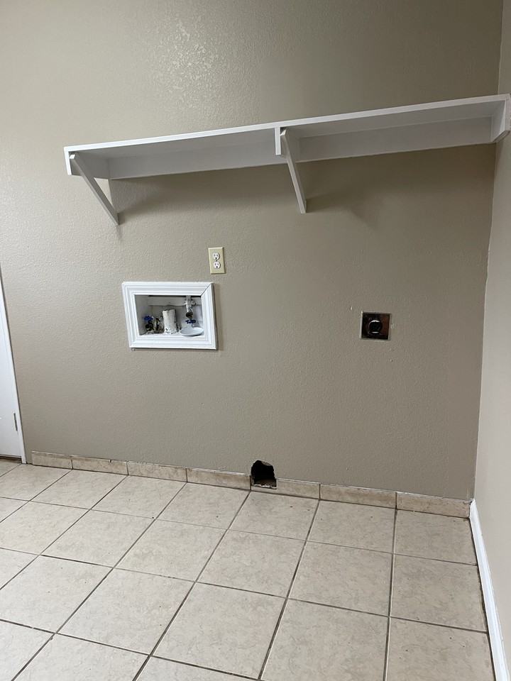 204 N 16th Ave #2 - Photo 6 of 7