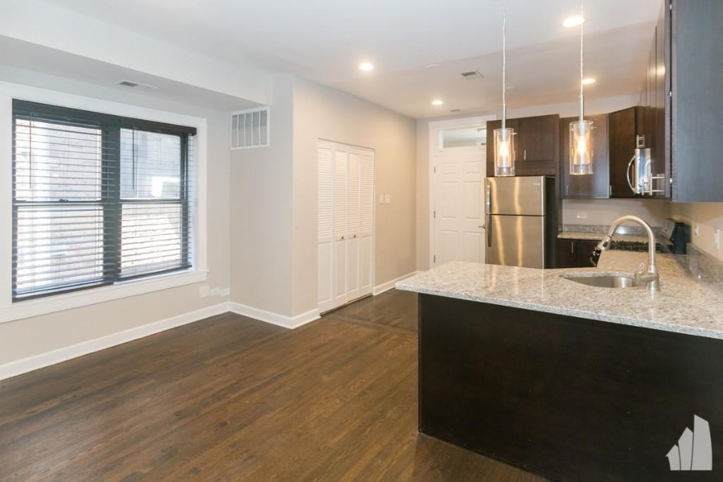 656 West Gordon Terrace - Photo 3 of 8