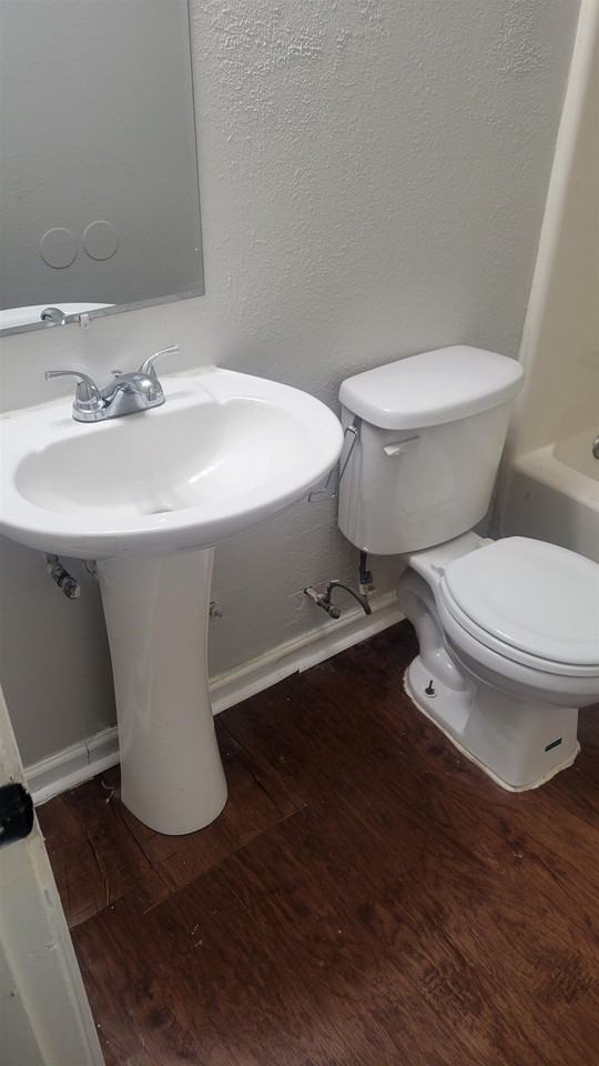 951 Faxon Ave - Photo 2 of 4