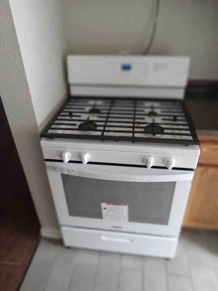 951 Faxon Ave - Photo 4 of 4