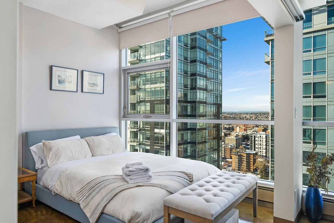 Colours - Photo 3 of 20