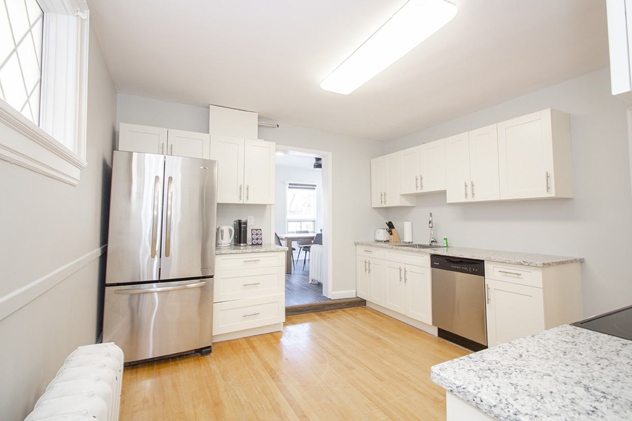739 Wolseley Avenue - Photo 2 of 36