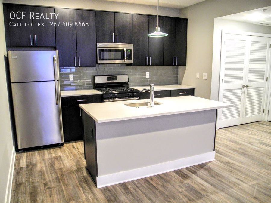 1607 Catharine St #3A