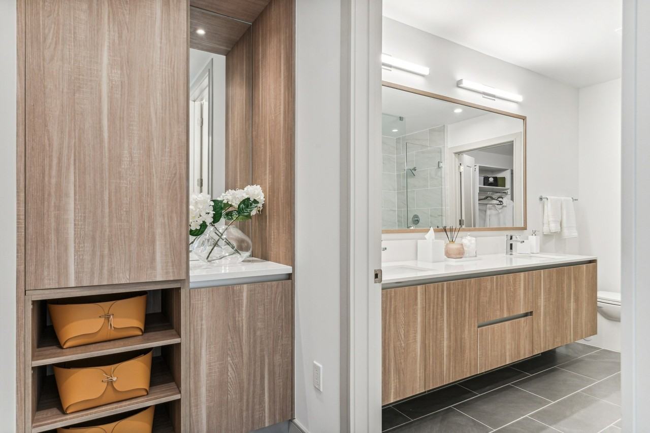 3001 Maple Ave - Photo 5 of 33