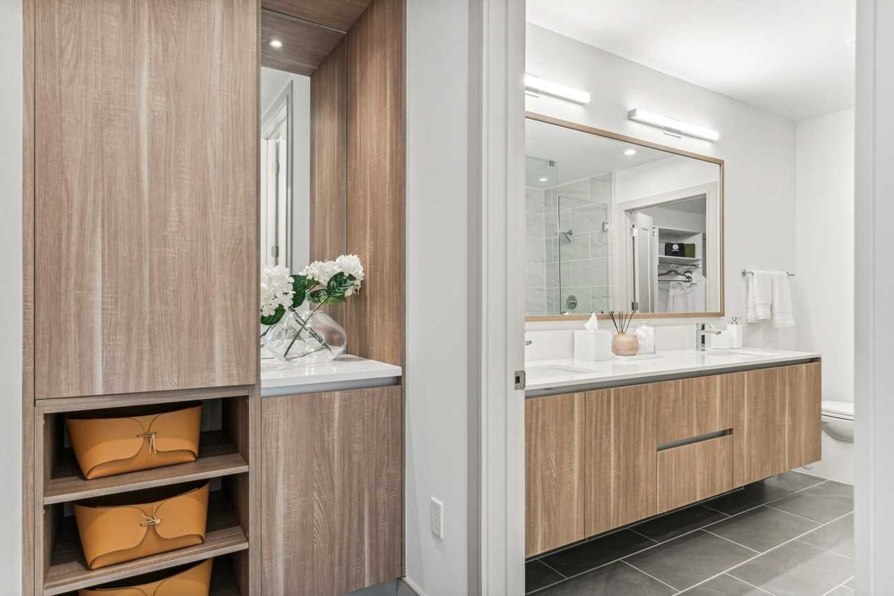 3001 Maple Ave - Photo 5 of 33