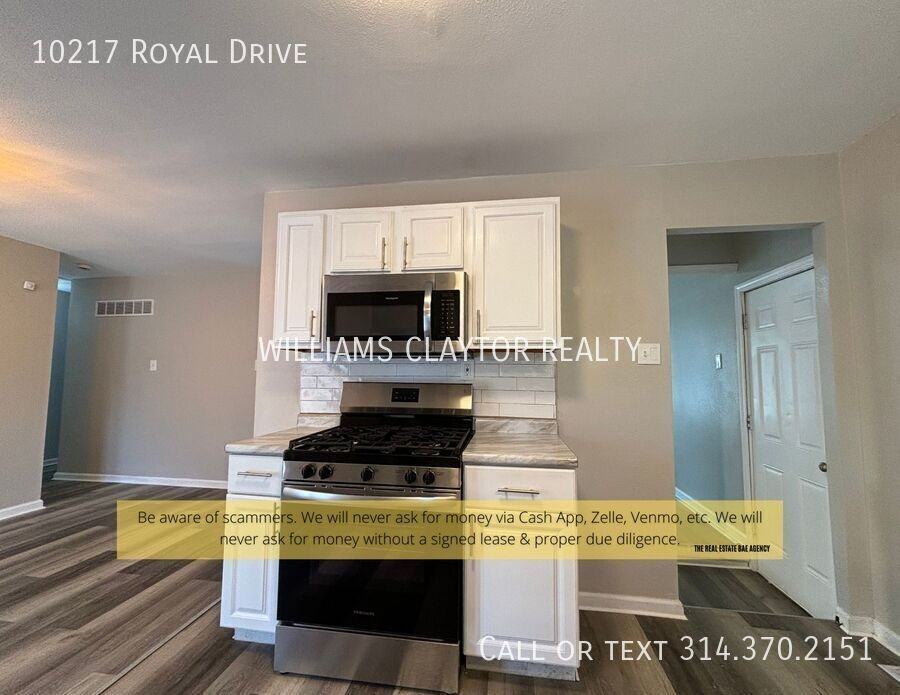 10217 Royal Dr - Photo 3 of 45