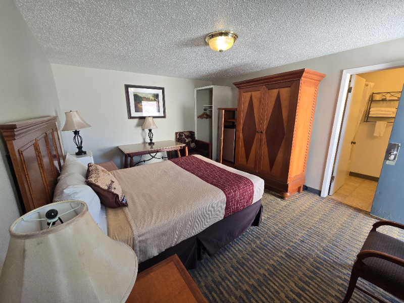 346 W Kansas St #123