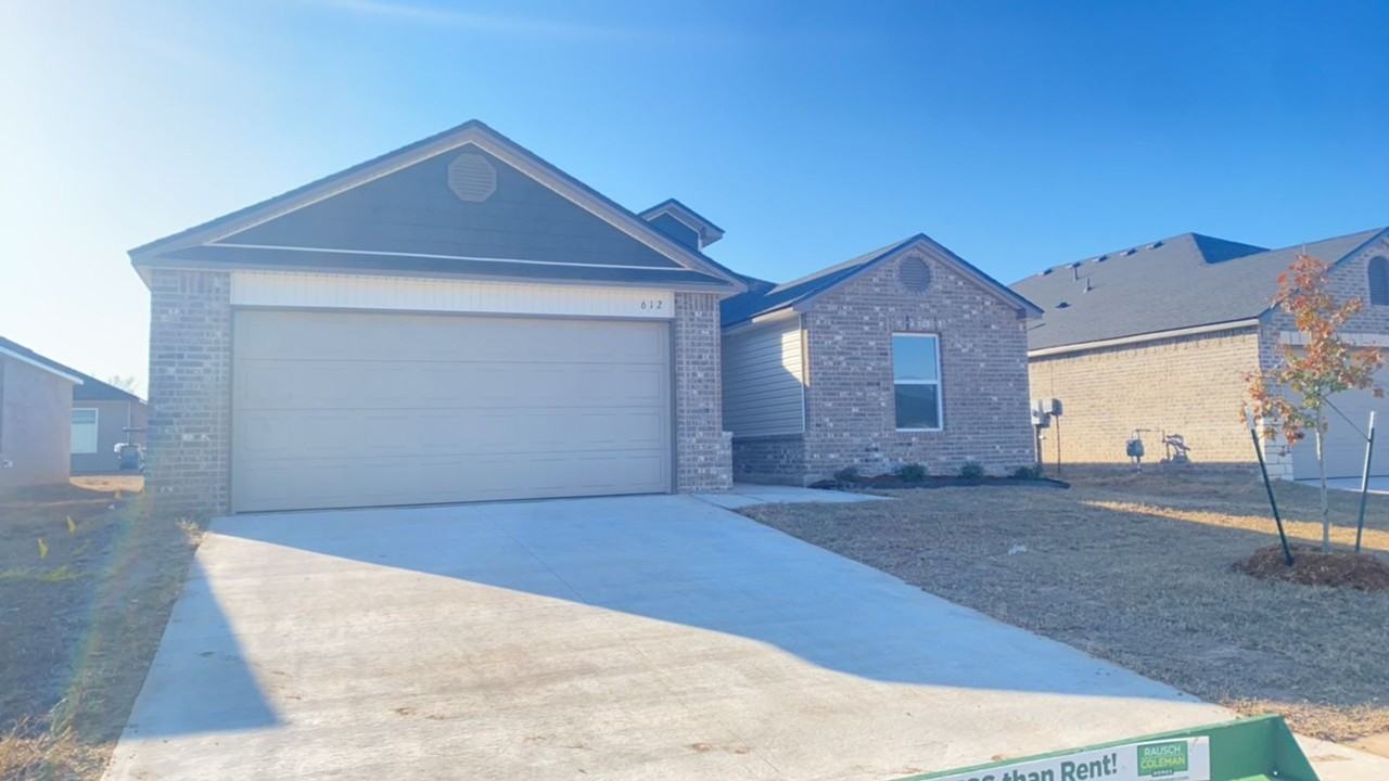 612 Nw 120th Ter - Photo 3 of 34