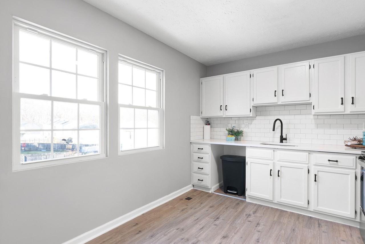 Park Towne Drive - Photo 5 of 15