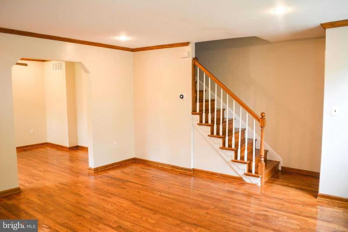 8495 Imperial Dr ##6a - Photo 2 of 5