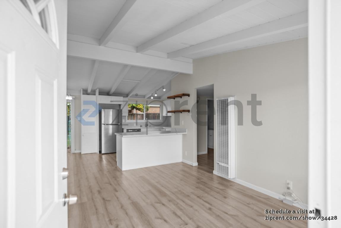 2035 Florida St - Photo 2 of 18