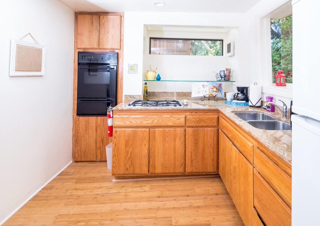 1724 La Vereda Rd - Photo 3 of 18