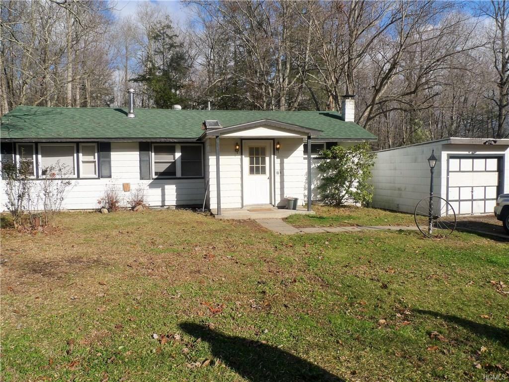 10 Lake Dr - Photo 2 of 22