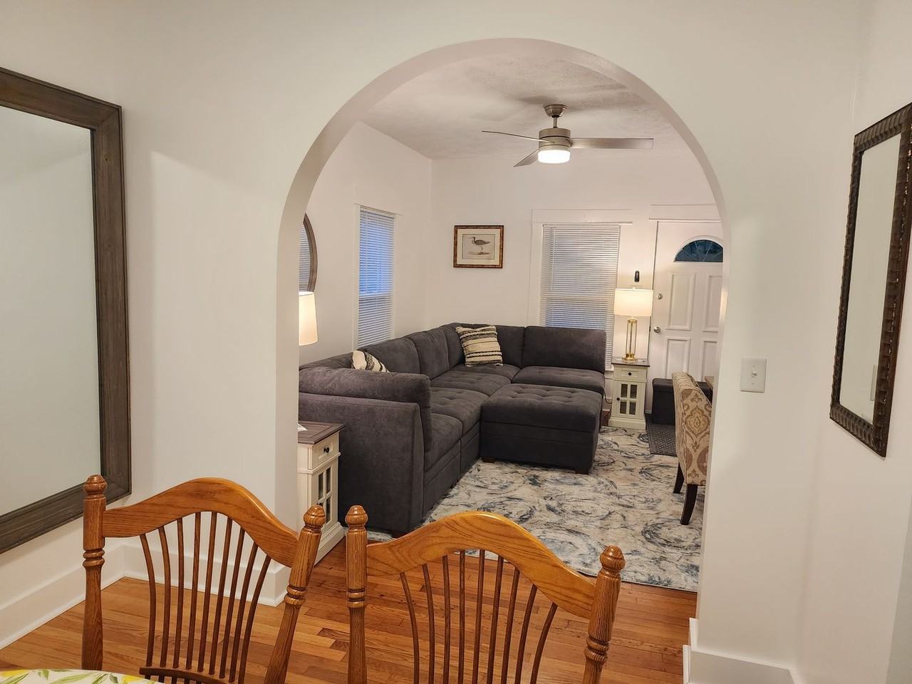 256 Dickinson St Sw - Photo 4 of 15