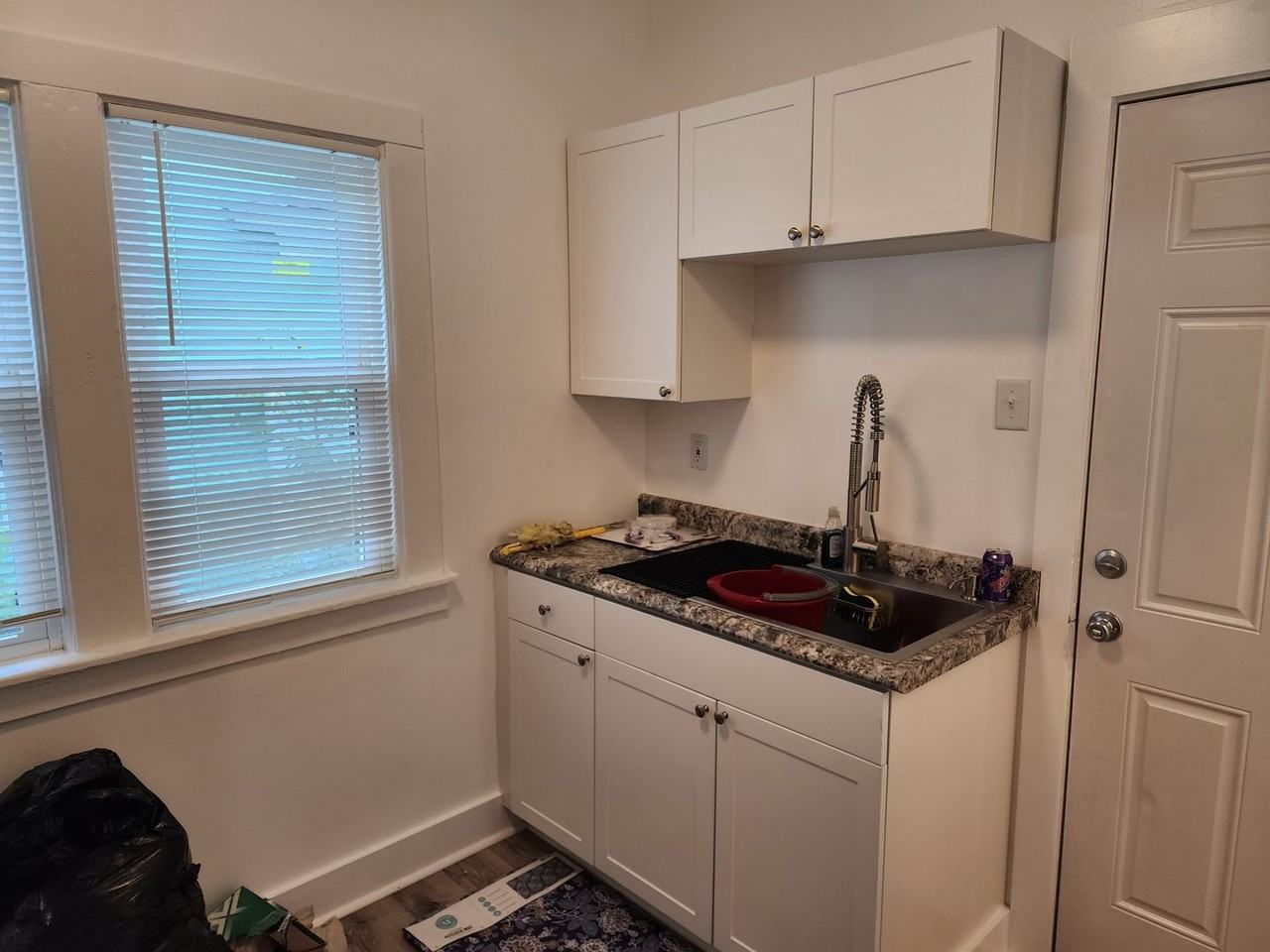 256 Dickinson St Sw - Photo 7 of 15