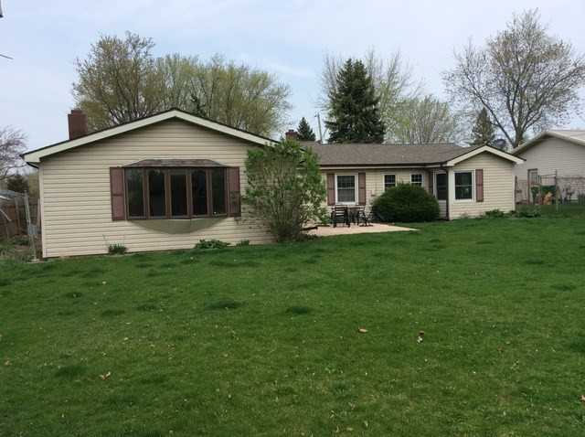 203 Sarah Ave - Photo 2 of 11