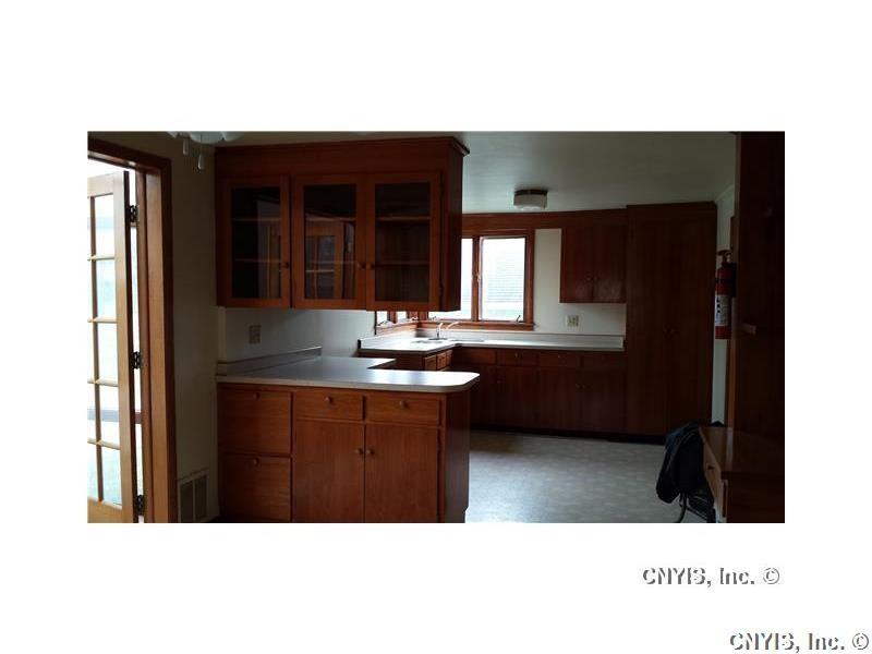 419 New Boston St - Photo 3 of 9