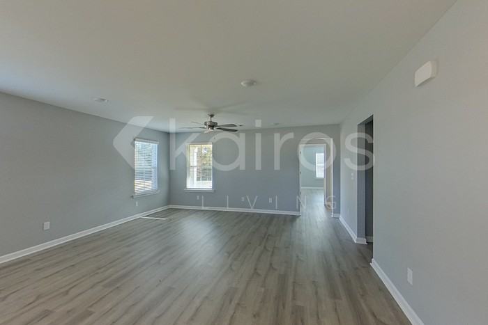 147 Denise Dr - Photo 2 of 18