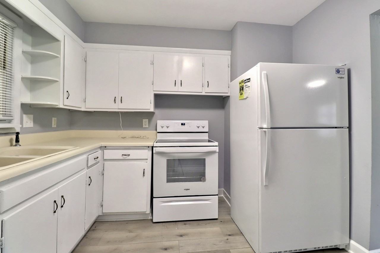 425 N Lincoln Ave #NA - Photo 3 of 10