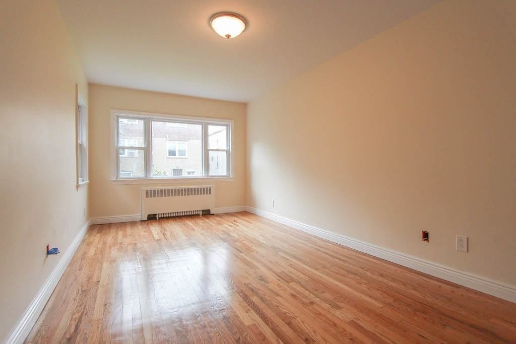 219 W 252nd St #1 - Photo 4 of 15