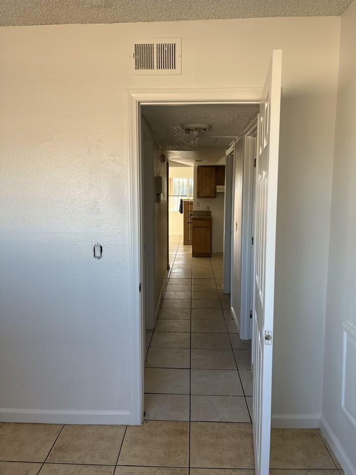 5648 Meikle Ln #D - Photo 5 of 16