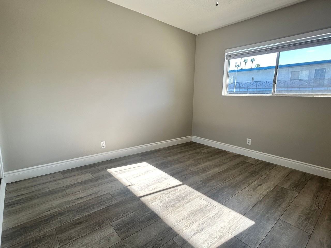 Palm View Apartments - Photo 4 of 25