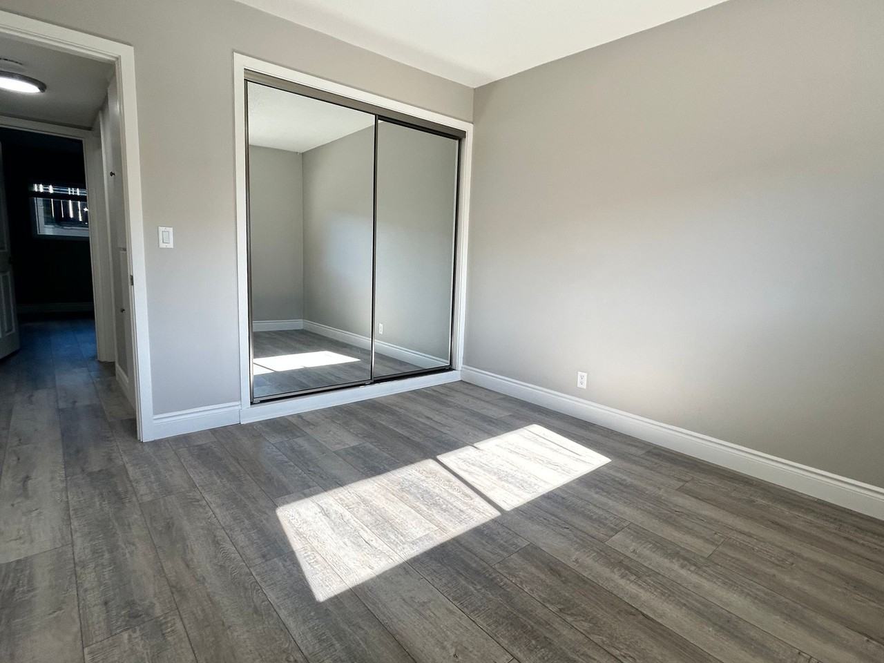 Palm View Apartments - Photo 5 of 25