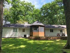 520 Upper Gardens Rd - Photo 3 of 20