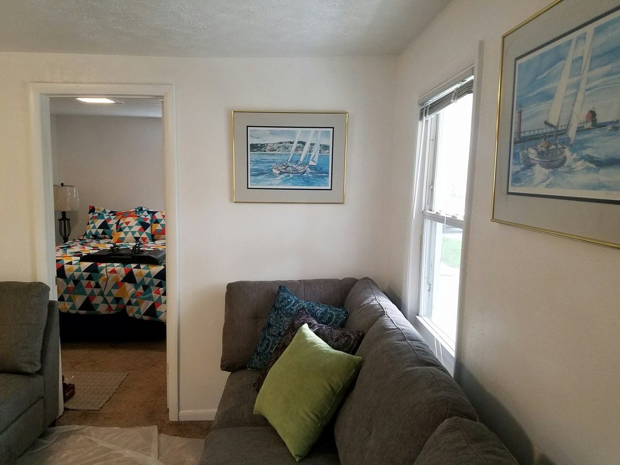 110 Indiana Ave Nw - Photo 4 of 24