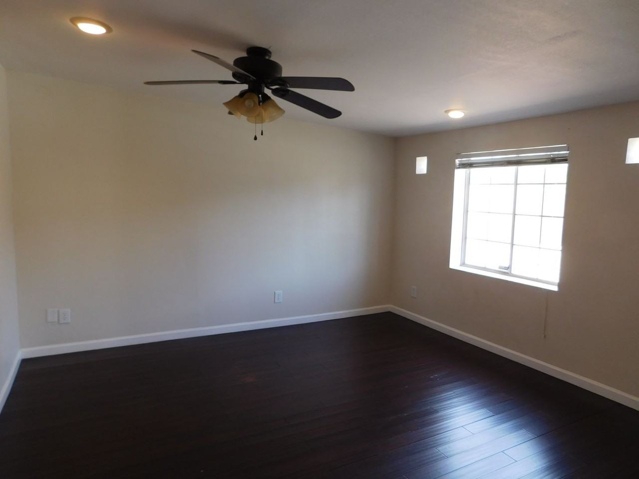 6602 E Lewis Ave - Photo 6 of 15