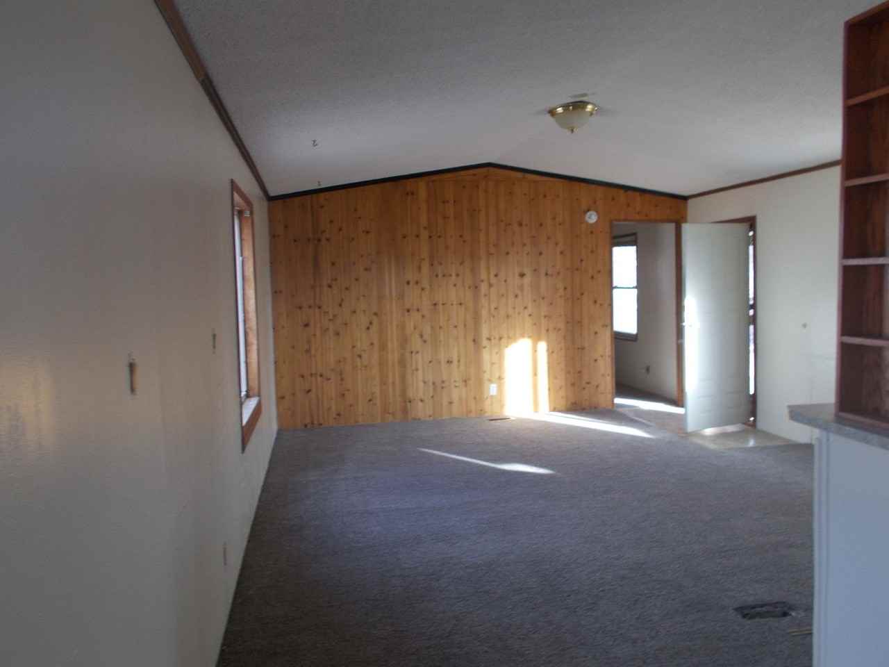 1127 Freden Blvd - Photo 2 of 11