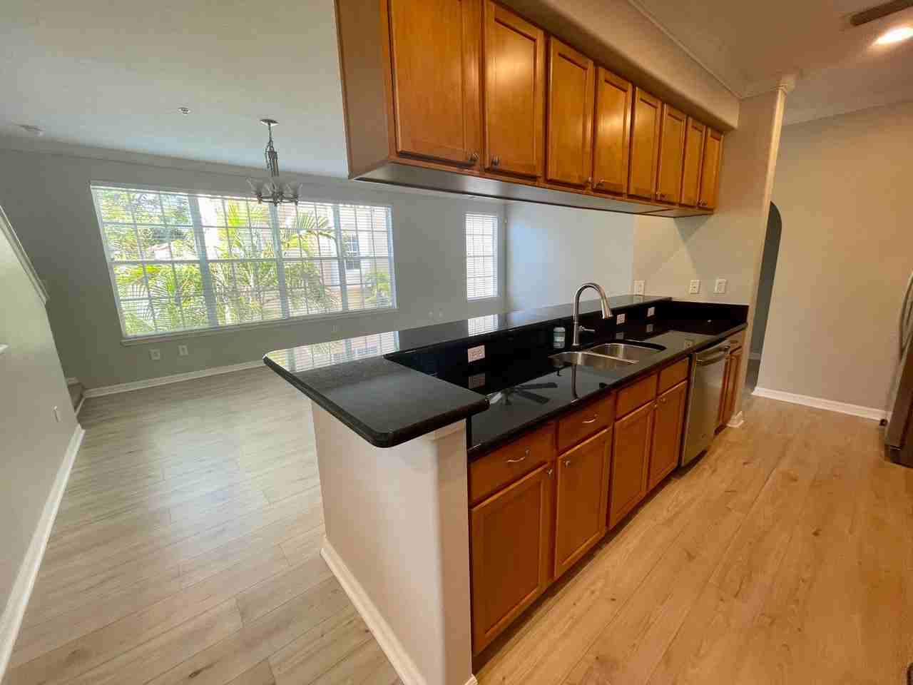 509 S Matanzas Ave #8 - Photo 6 of 45