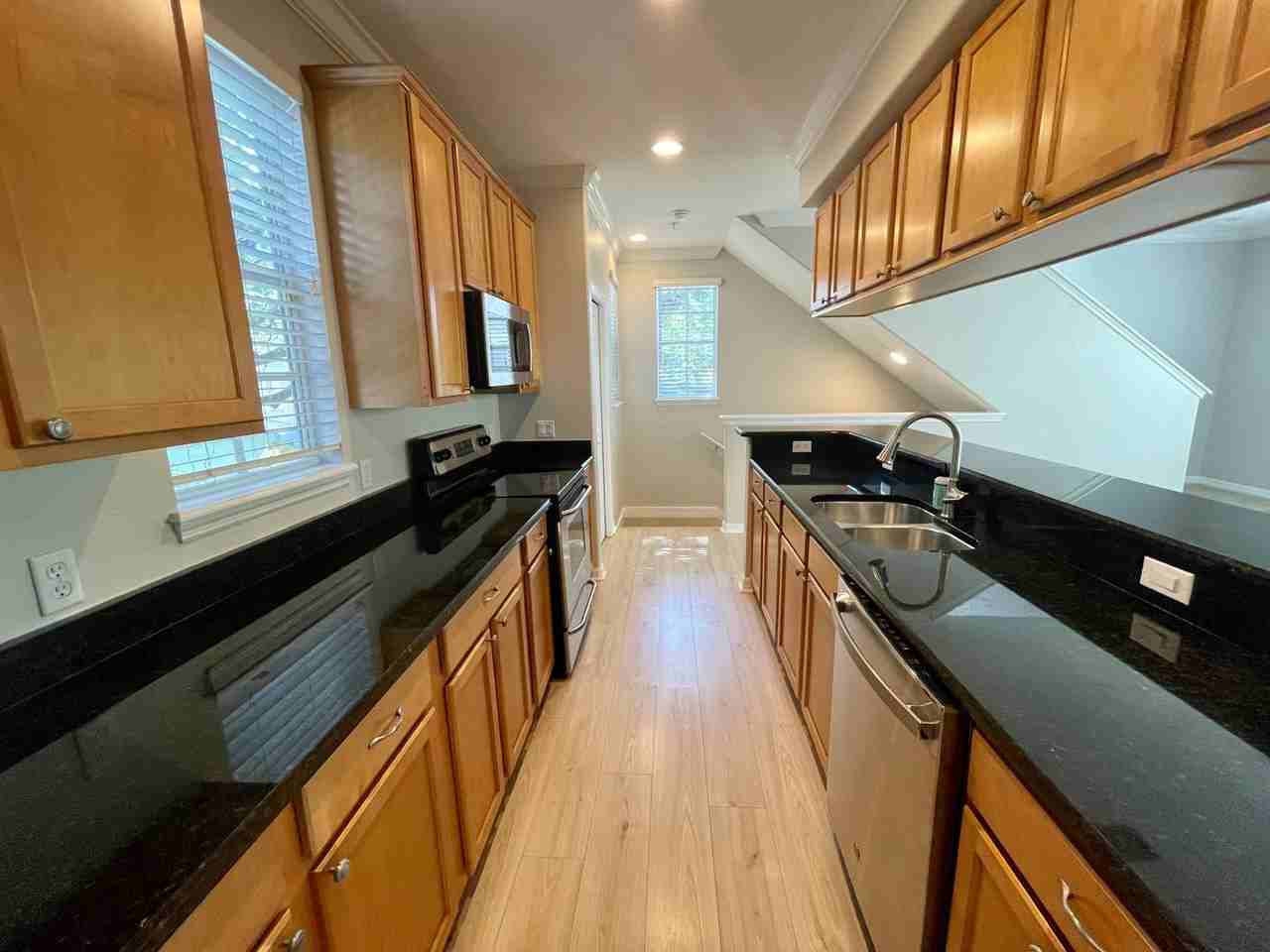 509 S Matanzas Ave #8 - Photo 7 of 45