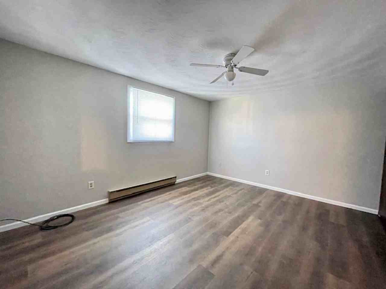 242 Wimbledon Dr - Photo 7 of 8