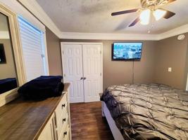 featured image of 404 Bainbridge Ct #E2