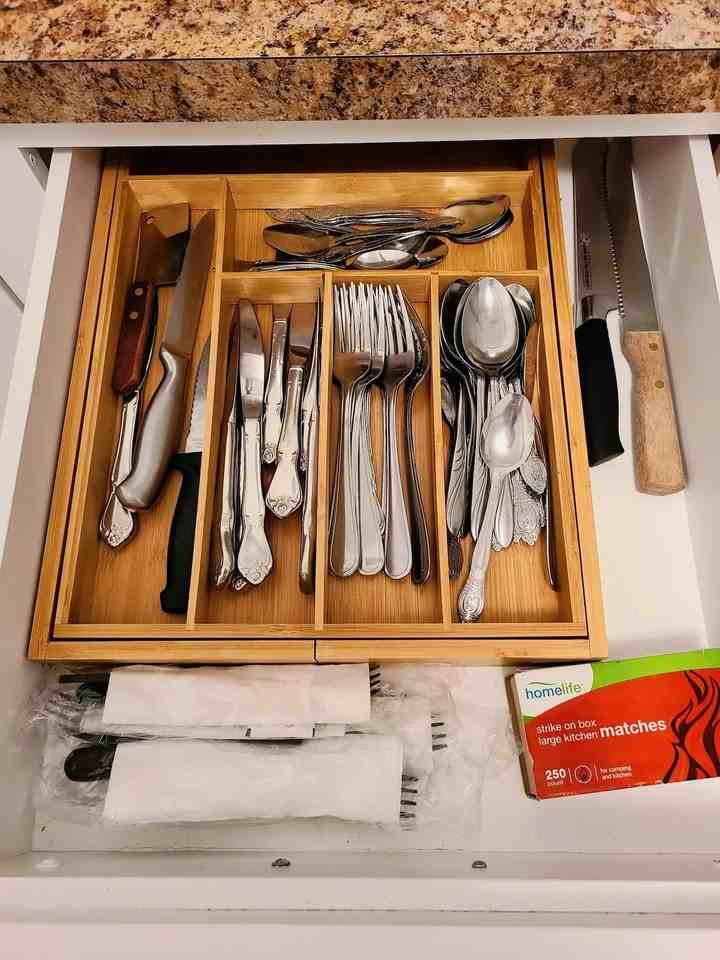 404 Bainbridge Ct #E2 - Photo 7 of 50