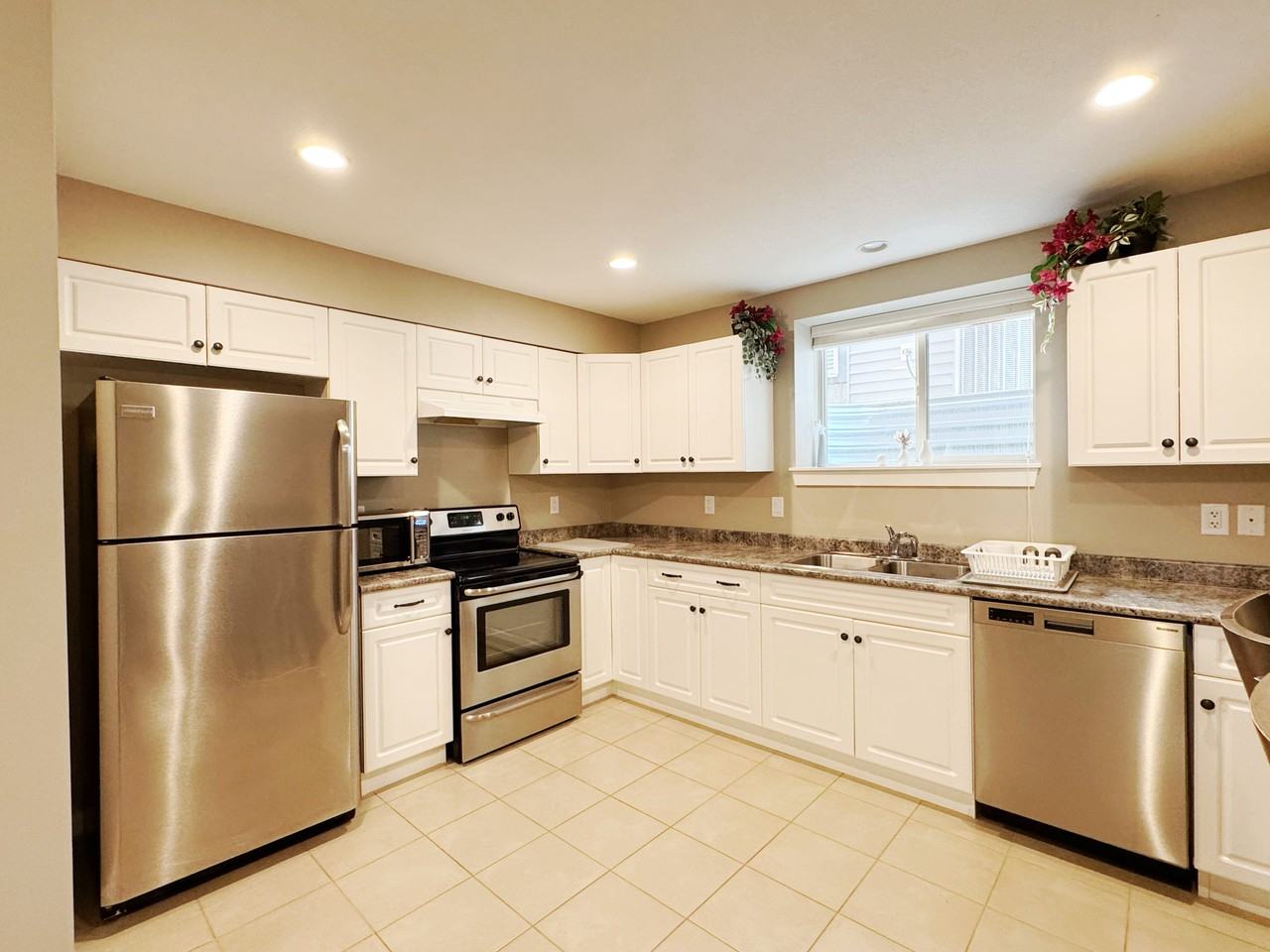 3407 Horizon Drive - Photo 2 of 15