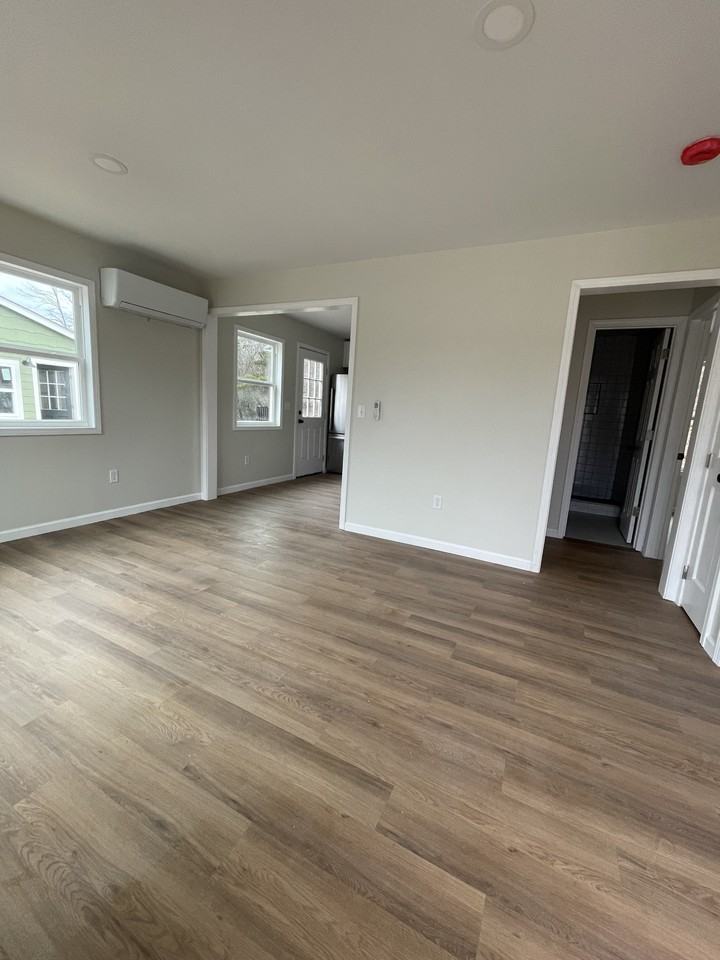 92 N Redtown Rd #6 - Photo 2 of 11