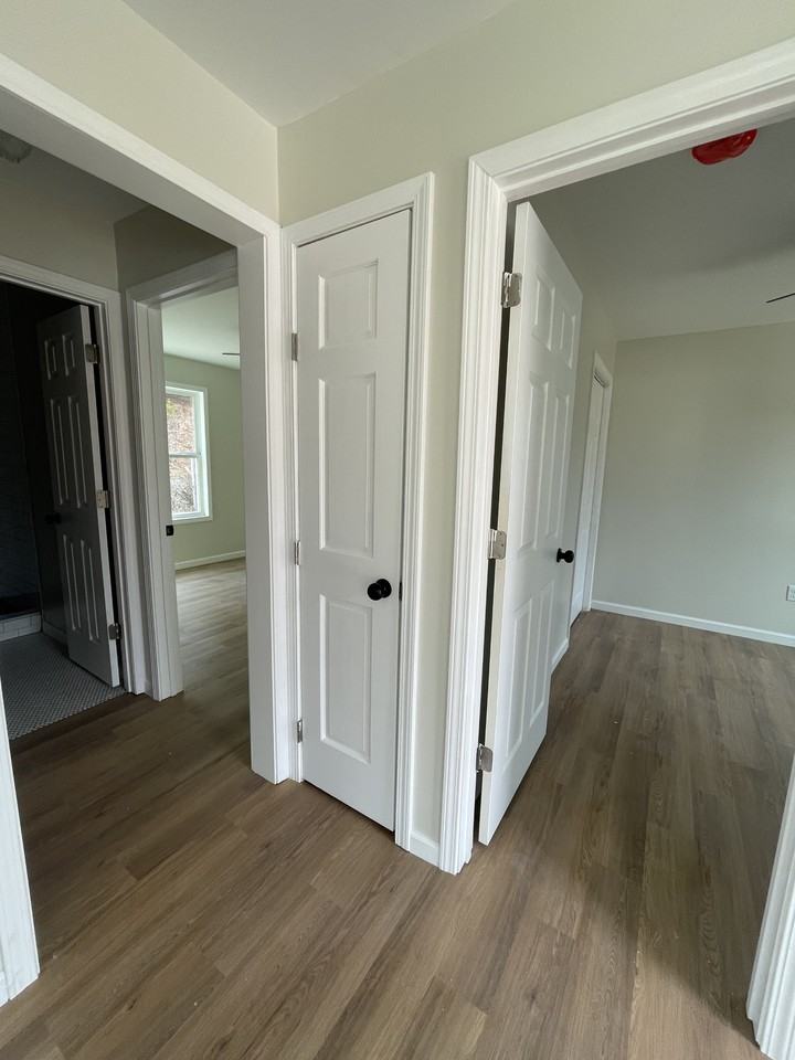 92 N Redtown Rd #6 - Photo 5 of 11