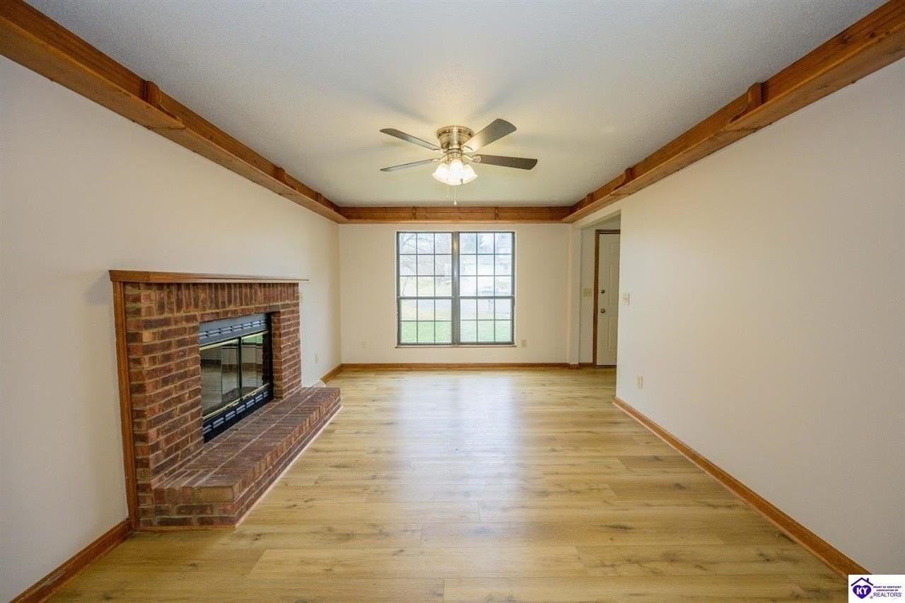 402 Clear Valley Ct - Photo 5 of 19