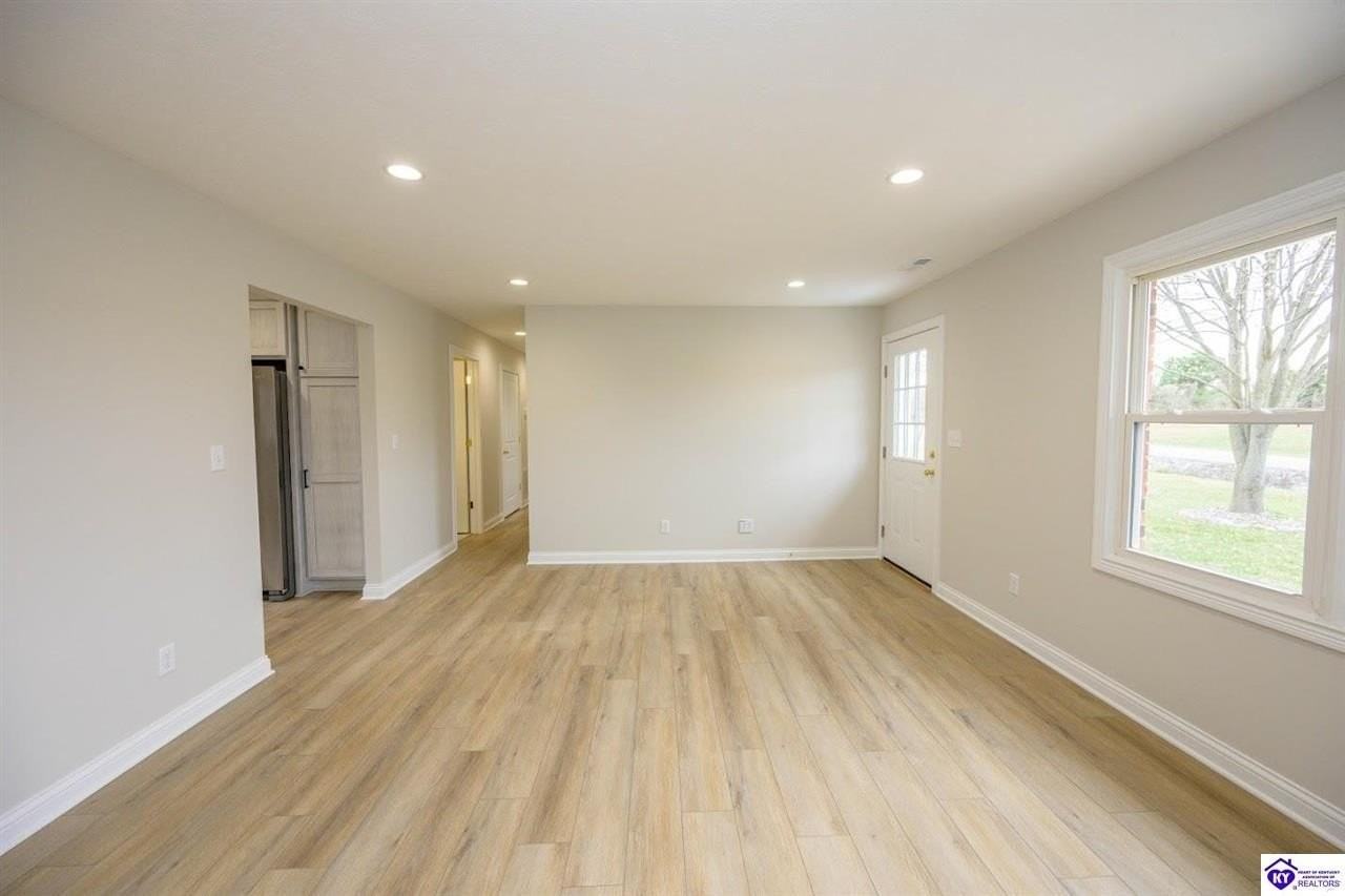 402 Clear Valley Ct - Photo 6 of 19