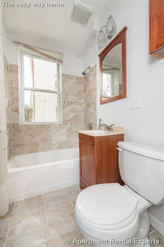136 Highland Ave #17 - Photo 5 of 7