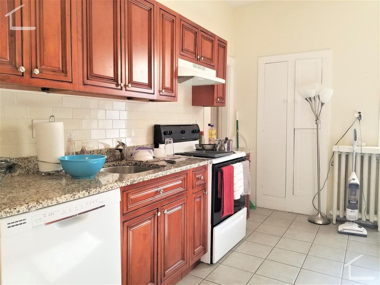 10 Euston Street - Photo 5 of 7