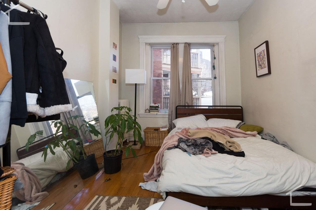 1234 Beacon Street - Photo 3 of 5