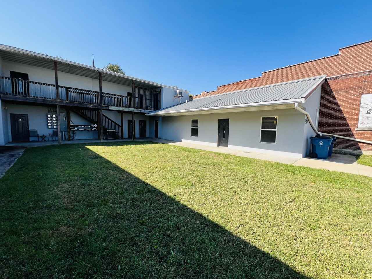 125 West Dunklin Street - Photo 2 of 8