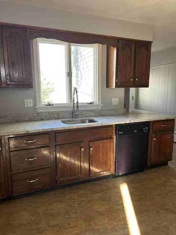 123 East St - Photo 4 of 22